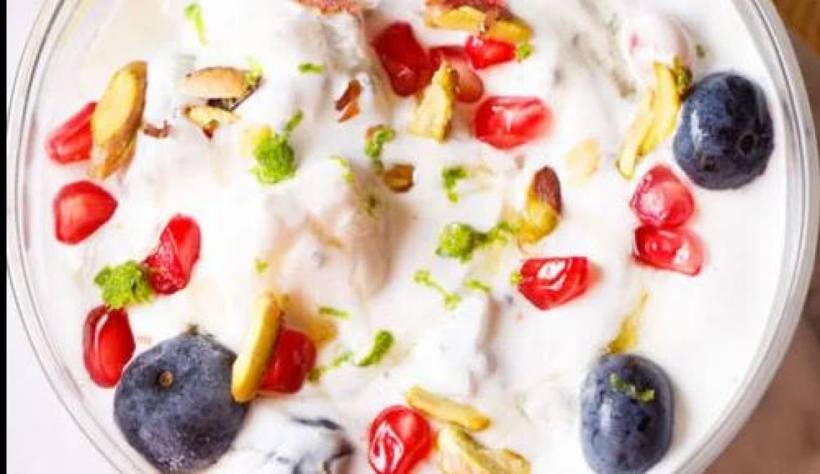 Fruit cream is a cool and tasty dish in summer, prepare like this