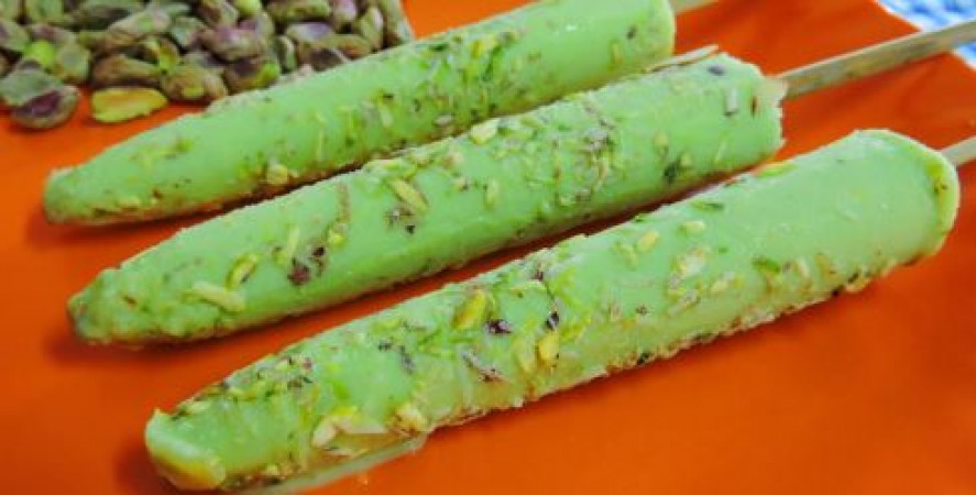 The most delicious pistachio kulfi made in summer, the recipe is very easy