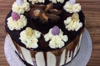 कुकर  में बनाएं एगलेस चॉकलेट केक