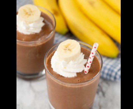 You will love to make chocolate smoothies in the summer