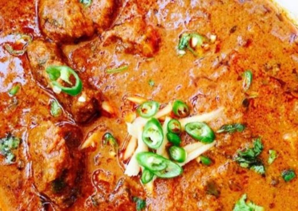 On Eid, make mutton korma for your loved ones and feed them