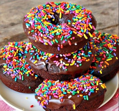 Make chocolate donut for your brother on the occasion of Rakshabandhan