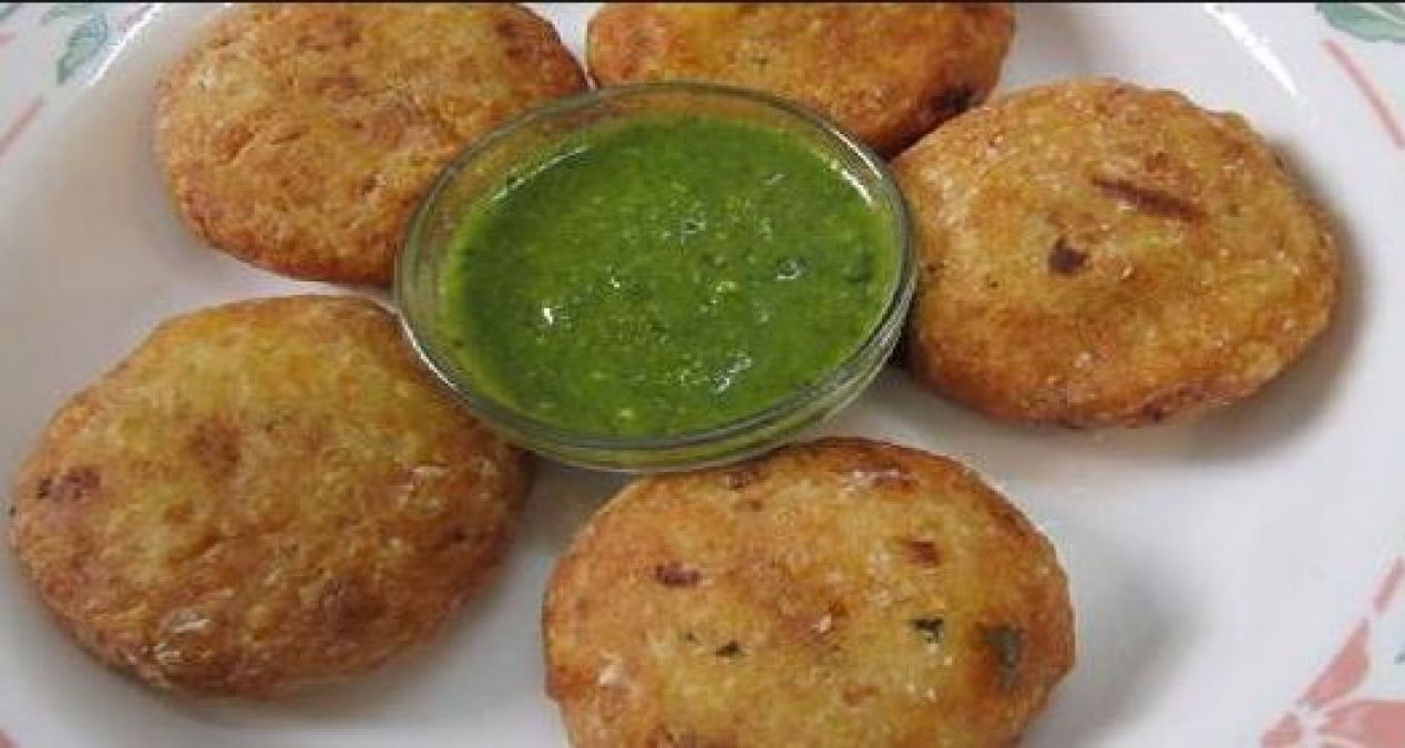 Recipe: Make This Special Potato-Coconut Kachori for your Friends on Friendship Day