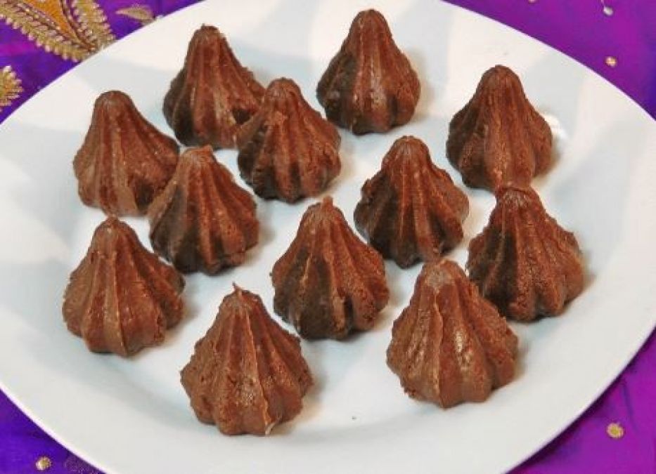 Recipe: This time make Chocolate Modak Surprise for Lord Ganesha