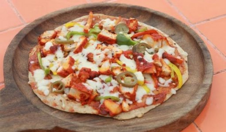 Make pizza from leftover chapatis, you'll love its taste!