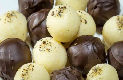Recipe: Try New Chocolate Coconut Laddu at home