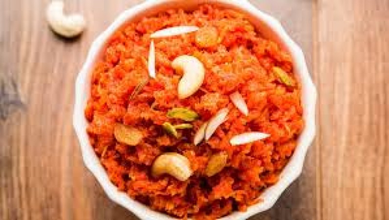 Make carrot pudding like this without mawa, you'll keep licking your fingers