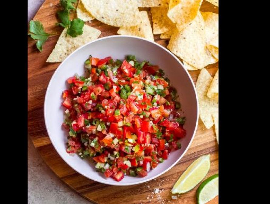 Tomato salsa instead of chutney, everyone will like it