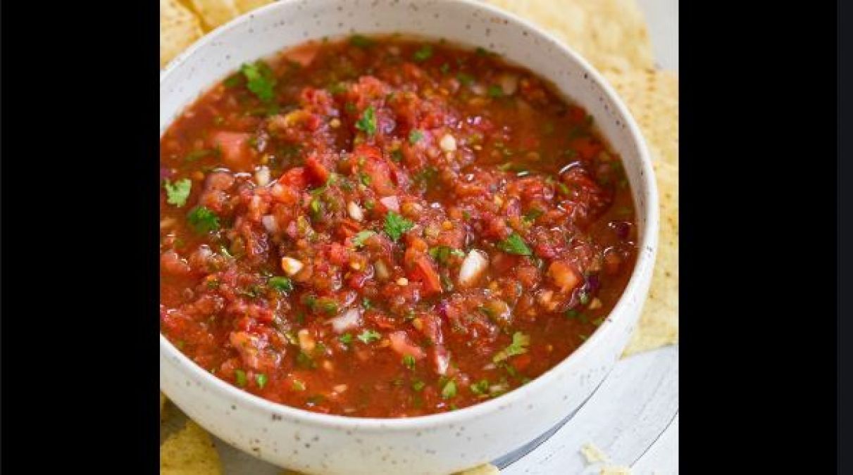 Tomato salsa instead of chutney, everyone will like it