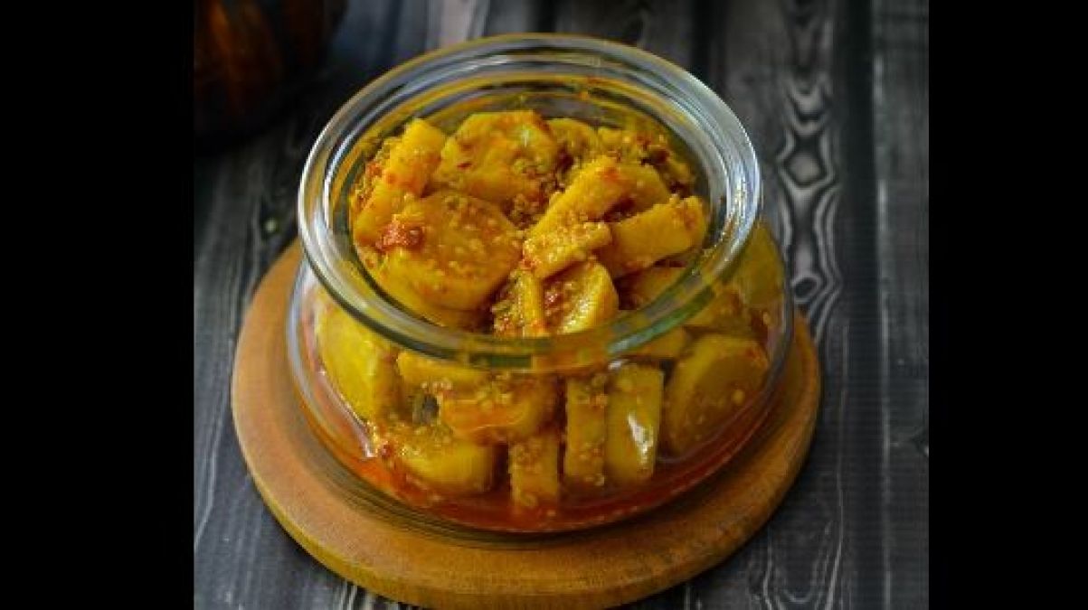 Radish pickle is most beneficial in winter, know how to make it