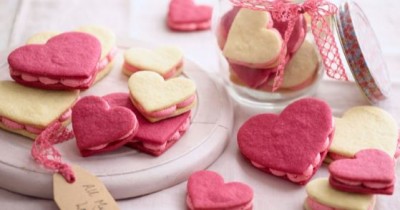 valentine day: पार्टनर के लिए बनाना है कुछ स्पेशल तो बनाए हार्ट शेप बिस्‍कुट