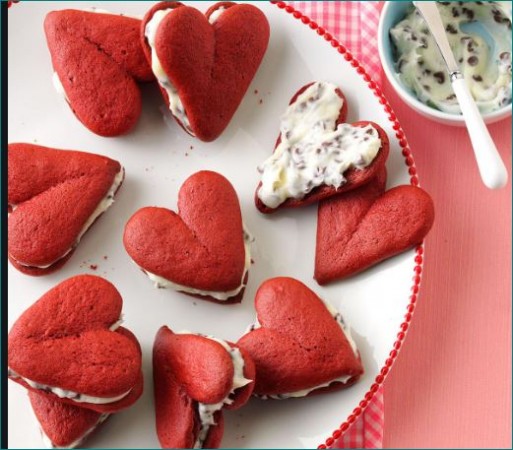 Make this delicious heart shaped chocolate cookies for your valentine's