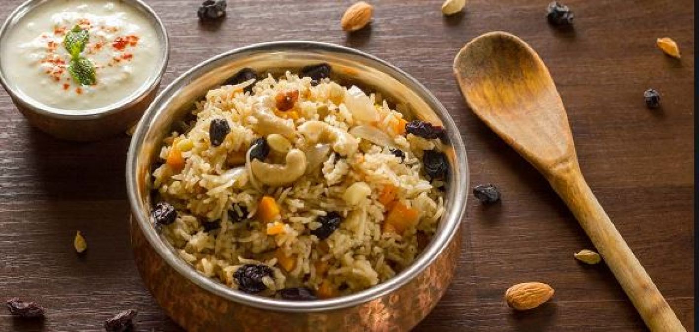 Guests are coming home, so make delicious Kashmiri Pulao in a hurry