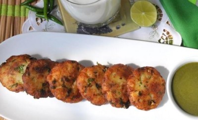 Don't want to eat sago in fasting, then make raw banana Tikki