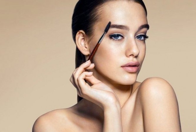 How to Achieve a Beautiful Look: Makeup Tips for Girls with Thin Faces