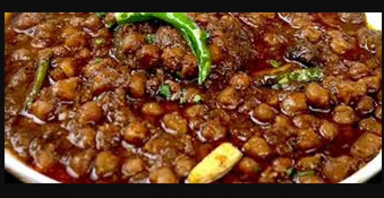 Make delicious 'Chole' with this easy recipe
