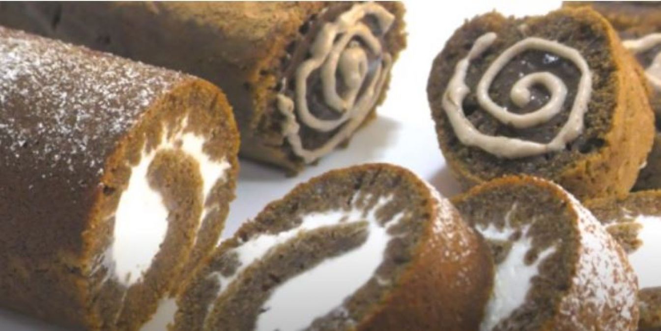This way chocolate swiss rolls can be easily made at home