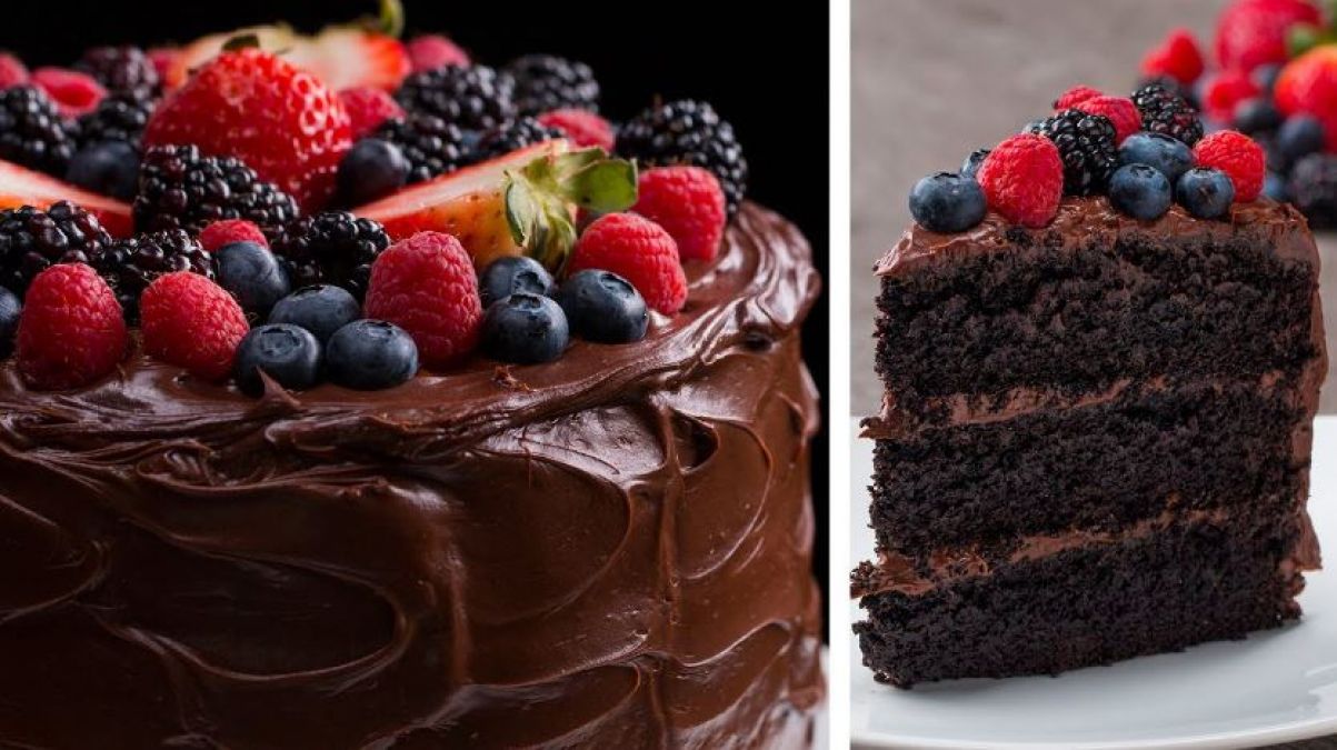 Recipe : जन्मदिन के लिए न करें इंतज़ार, घर पर बना लें Chocolate केक