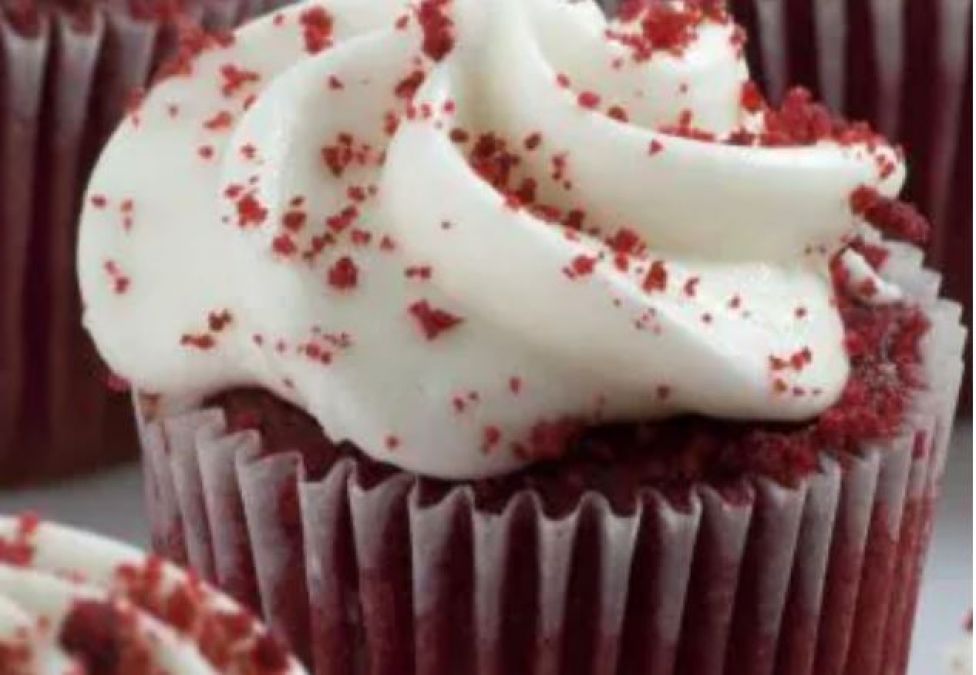 Eggless Red Velvet Cupcakes for Kids