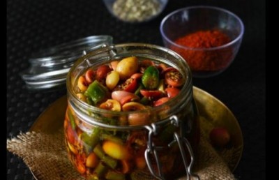 Make Karonda pickle at home in summer