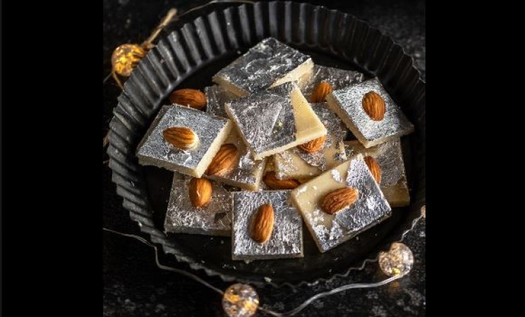 Make almond katli with this easy method for everyone on Holi