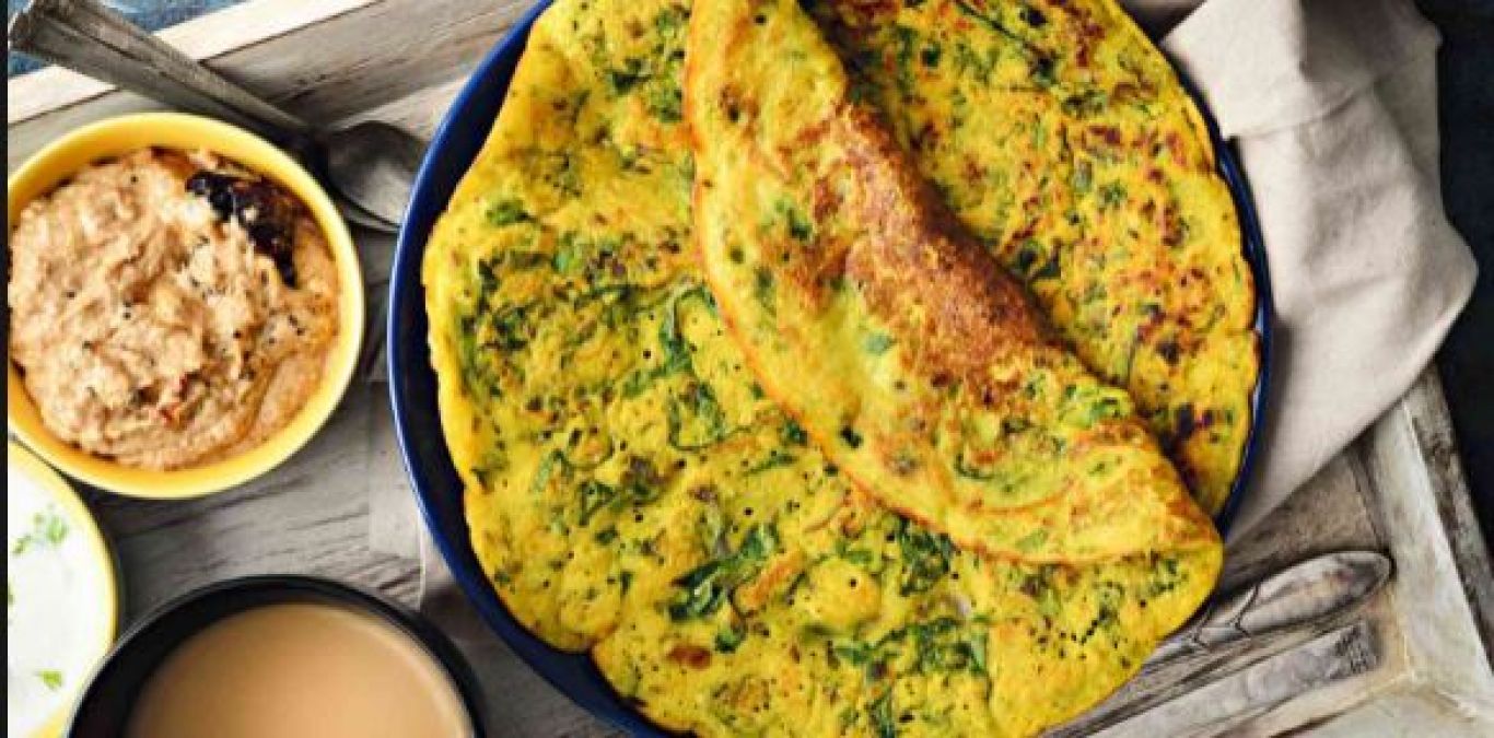 Moong ka cheela will be made very crispy at home, make it like this