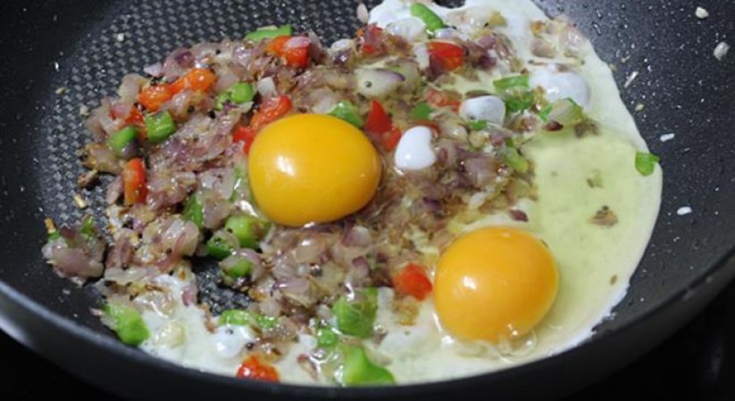 नाश्ते में बनाये अंडा पनीर भुर्जी