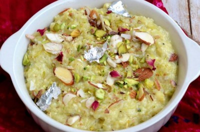 नवरात्रि में घर पर इस आसान रेसिपी से बनाएं स्वादिष्ट लौकी का हलवा