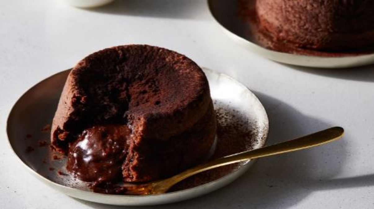 Make Choco Lava Cake with this easy method in the house today