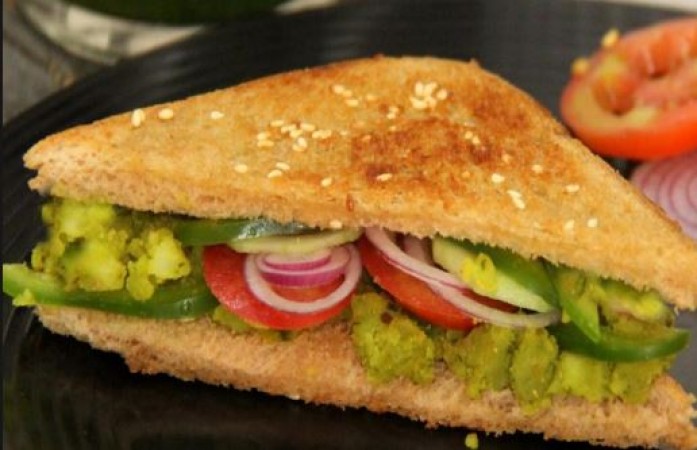 Make spicy potato chutney sandwiches for the family members