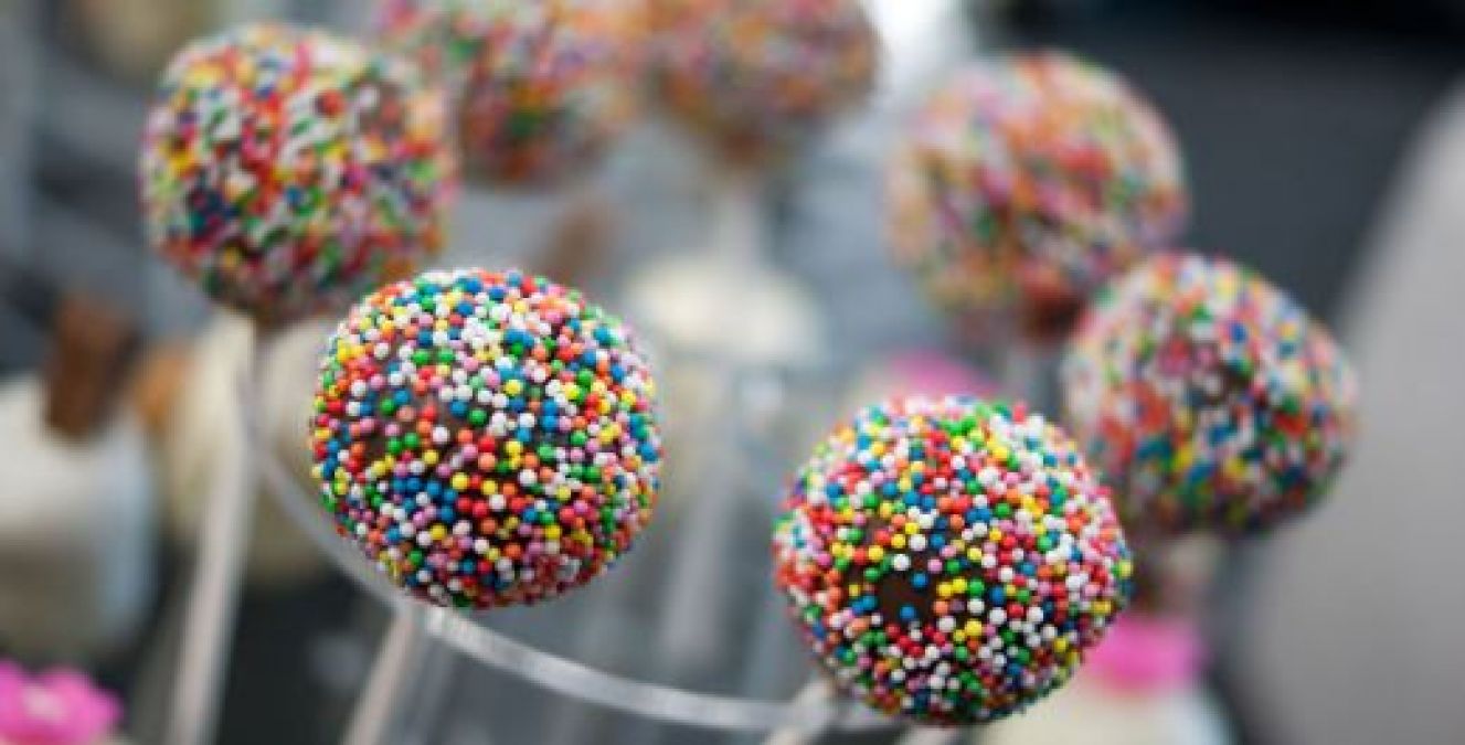 Kids will love the delicious cake pops, very easy to make
