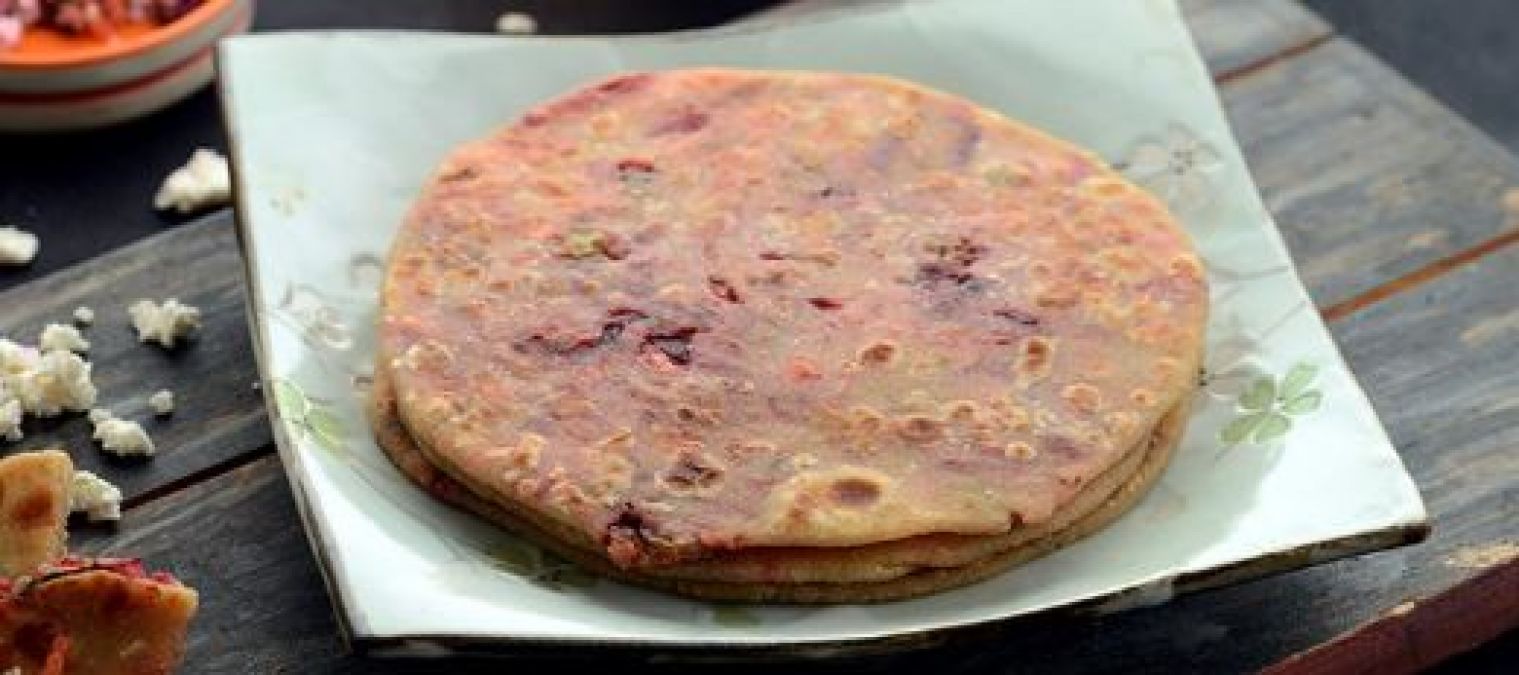 Make tasty Paneer vegetable parathas with this recipe