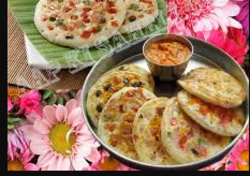 This colorful mini uttapam recipe is the best option for kids' tiffin