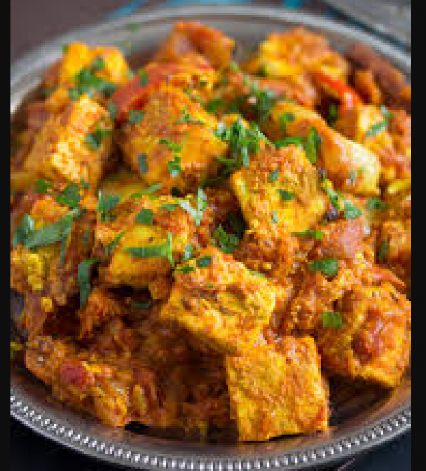Recipe of Chicken Tikka Masala, serve it hot and garnish with coriander