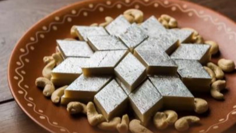 Make Kaju Katli at Home Today, Know the Easiest Recipe