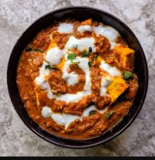 Know the recipe of Paneer Makhni, garnish it with cashew