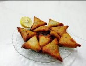 Recipe: This recipe of Chana Dal Samosa is a better choice of snacks