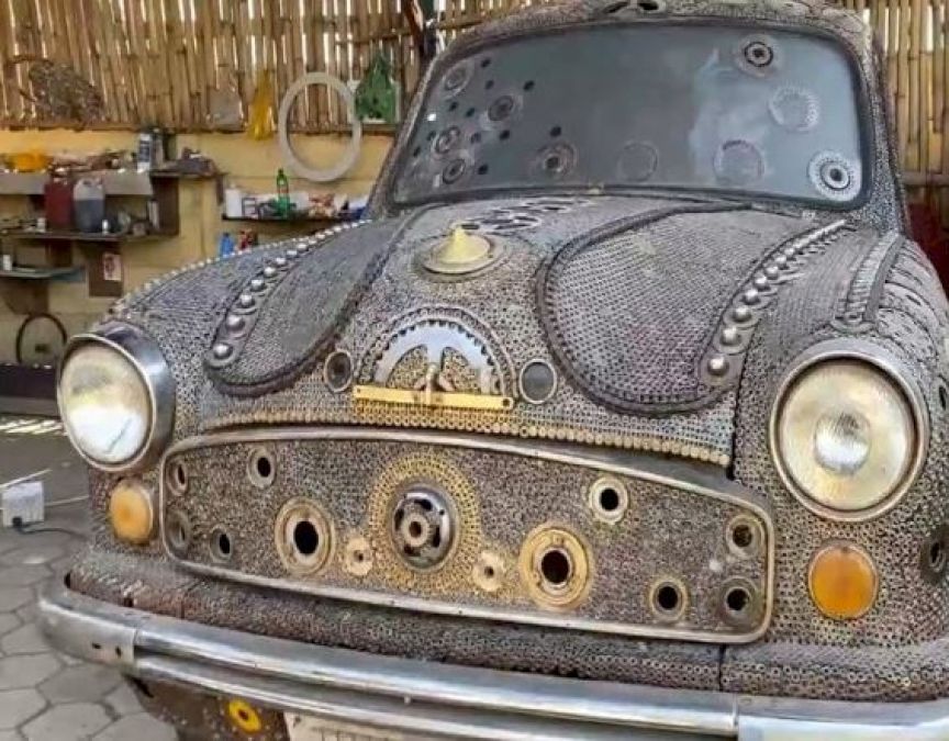 Indore's young man's unique mind, made a magnificent car from junk