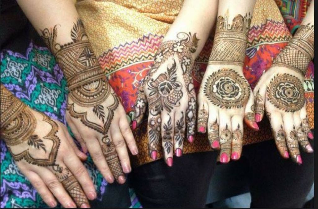 The latest designs of Mehndi for Teej