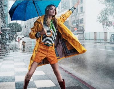 Wear loose clothes in monsoons, but keep fashion in mind