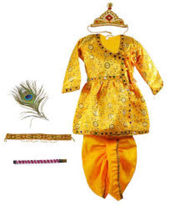 Try this costume to dress Up Your Baby as Lord Krishna