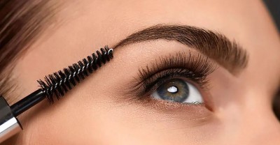 Make eyebrow in this way to get attractive look