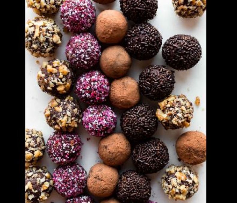 चॉकलेट डे: चॉकलेट खाने से होते हैं चौकाने वाले फायदे, कैंसर से होता है बचाव
