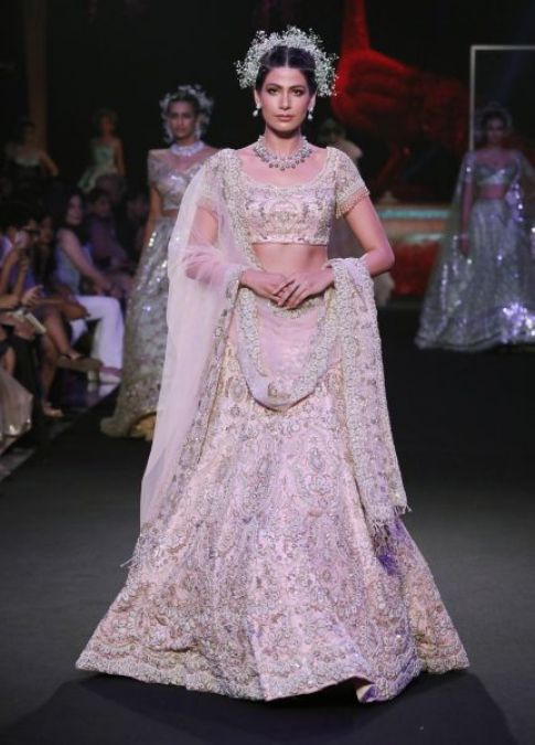 These stylish Lehengas are special for brides!