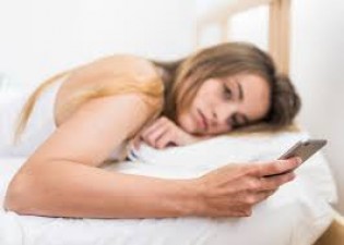 Girl fell asleep keeping mobile on charging, got painful death