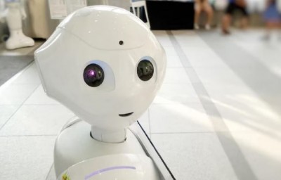 AI रोबोट बना इस कंपनी का CEO, अरबों में पहुंचा कारोबार
