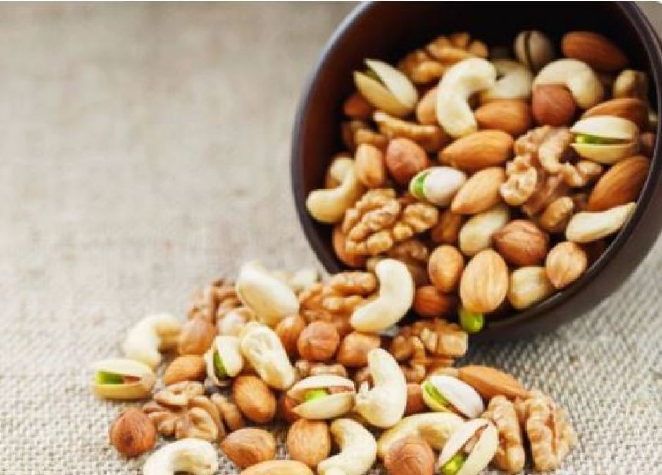 Cashew-almonds can spoil quickly in summer, follow these tips to save