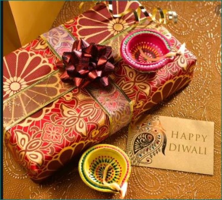 Gift these special items to your loved one on this Diwali