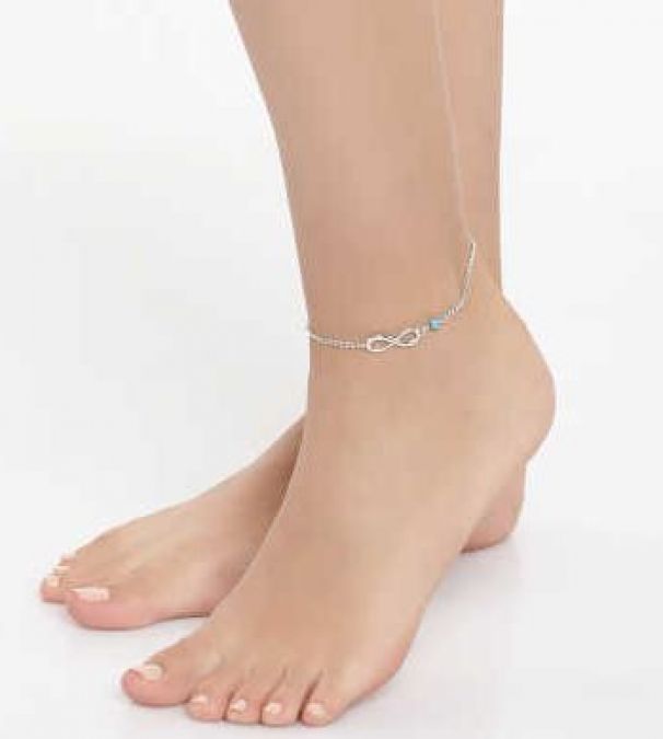 These anklets can make your feets look more beautiful