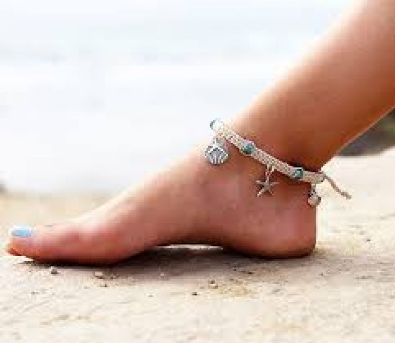 These anklets can make your feets look more beautiful